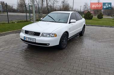 Седан Audi A4 2001 в Луцьку