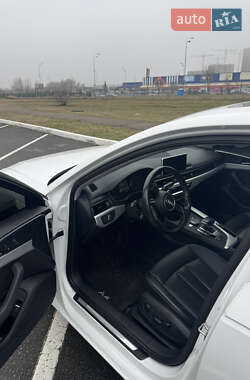 Седан Audi A4 2016 в 
