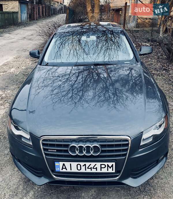 Седан Audi A4 2010 в Киеве
