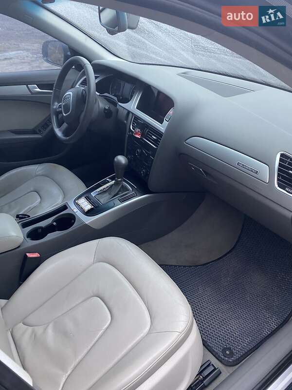 Седан Audi A4 2010 в Киеве