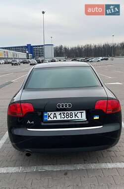 Седан Audi A4 2006 в Киеве