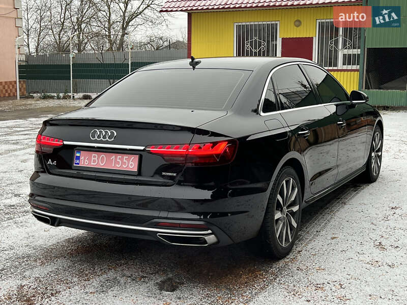 Седан Audi A4 2021 в Виннице