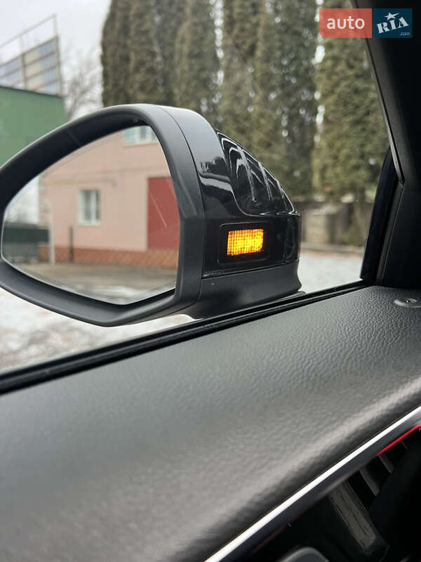 Седан Audi A4 2021 в Виннице