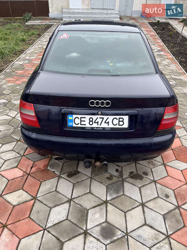 Седан Audi A4 1997 в Чернівцях
