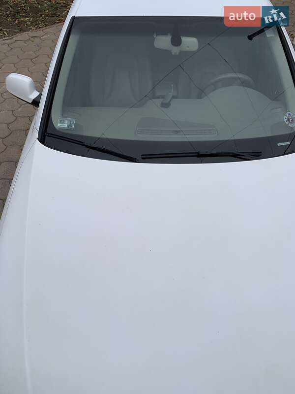 Седан Audi A4 2011 в Кривому Розі