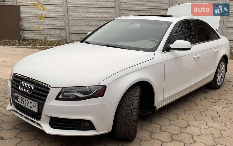 Седан Audi A4 2011 в Кривому Розі