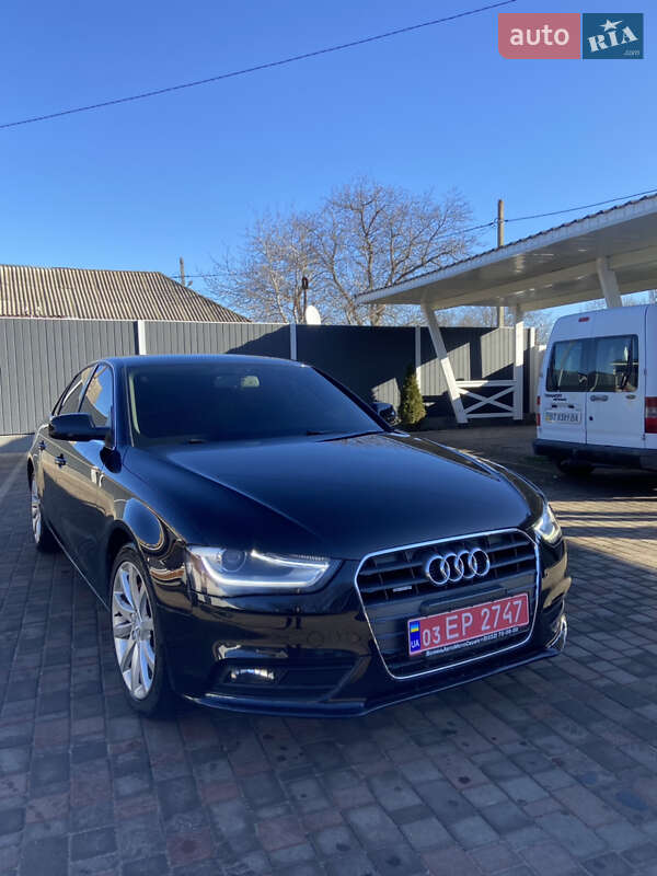 Седан Audi A4 2013 в Ширяево