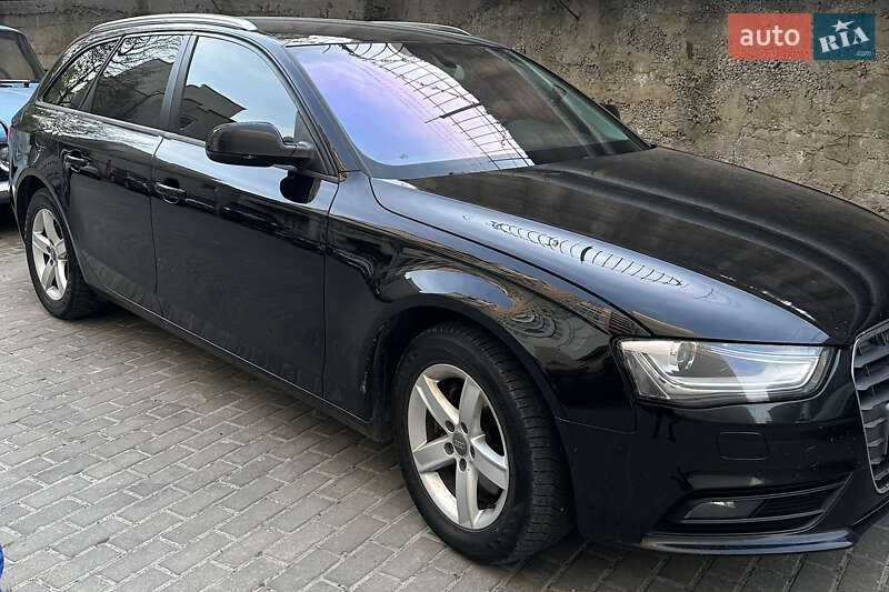 Универсал Audi A4 2012 в Тернополе фото 3 Универсал Audi A4 2012 в Тернополе