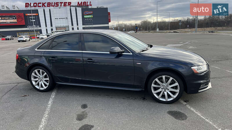 Седан Audi A4 2014 в Києві