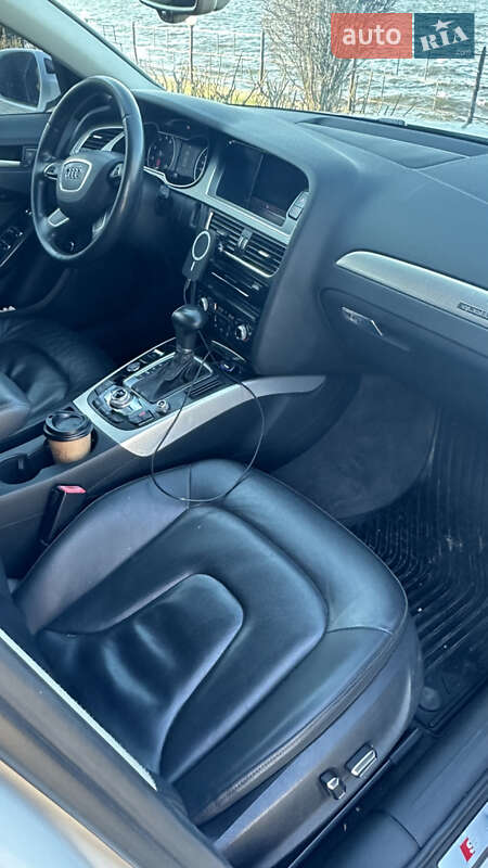 Седан Audi A4 2013 в Николаеве