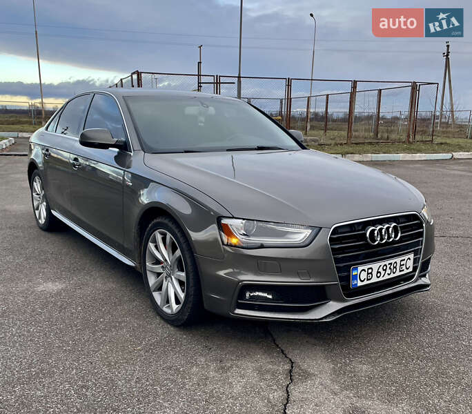 Седан Audi A4 2013 в Мене