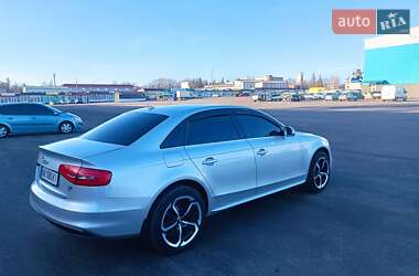 Седан Audi A4 2013 в 