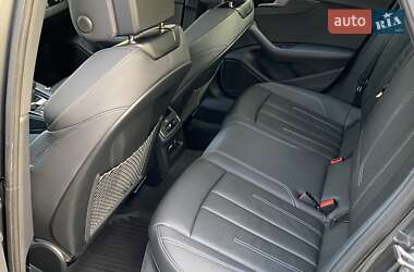 Седан Audi A4 2023 в 