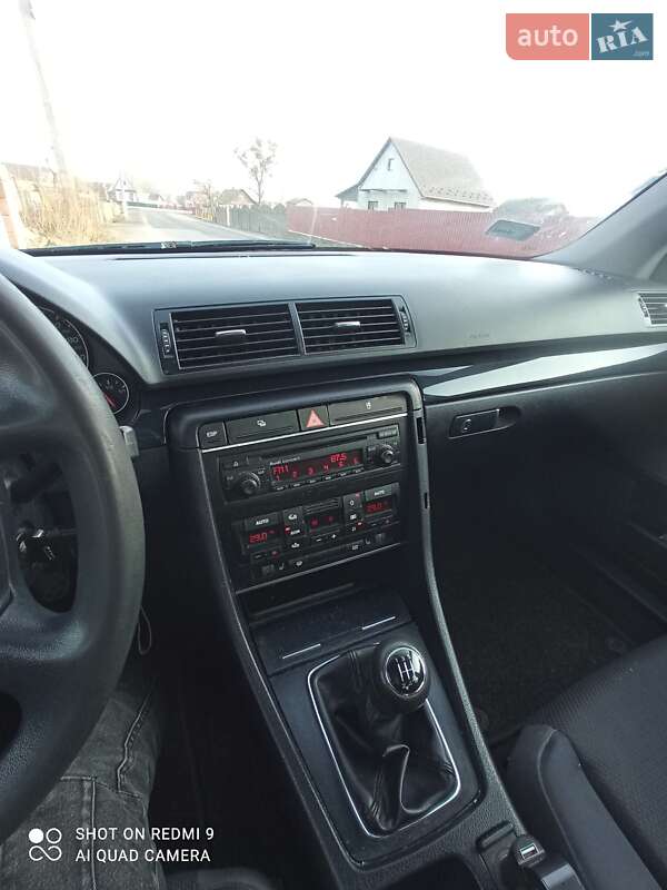 Седан Audi A4 2001 в Сарнах