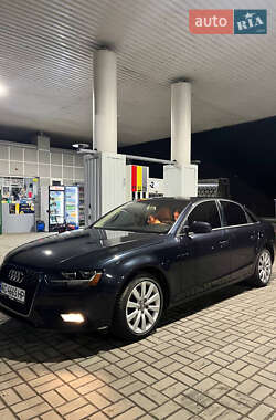 Седан Audi A4 2013 в Луцьку