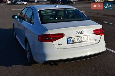 Седан Audi A4 2014 в 