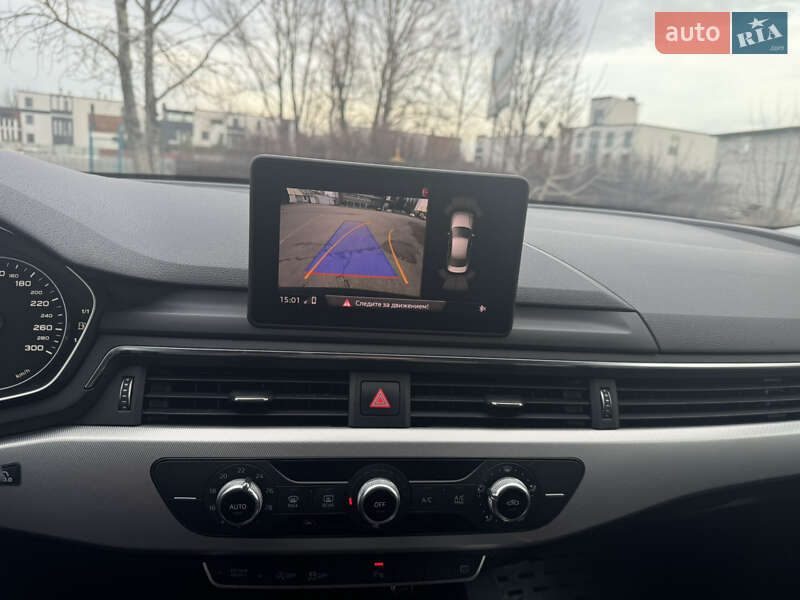 Седан Audi A4 2016 в Киеве