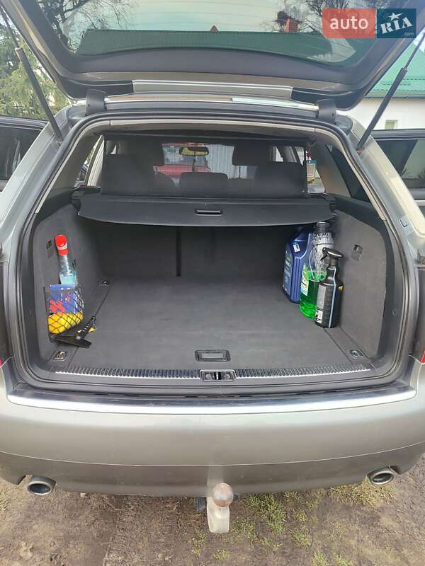 Универсал Audi A4 2004 в Новояворовске