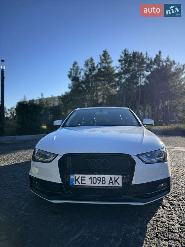 Audi A4 2015