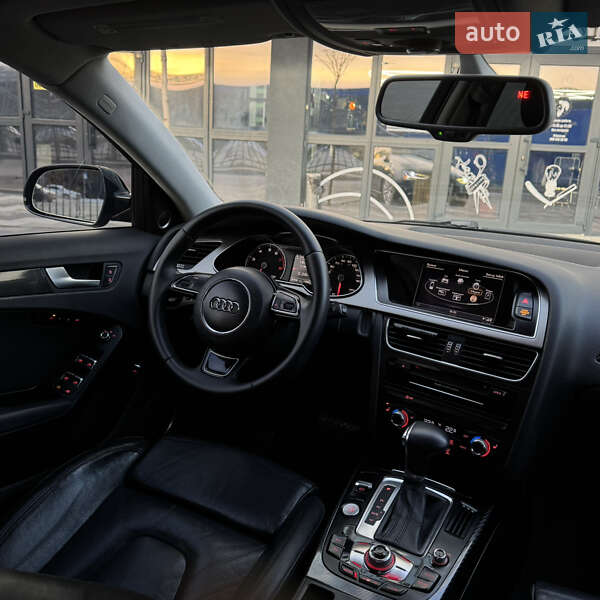 Седан Audi A4 2012 в Ивано-Франковске