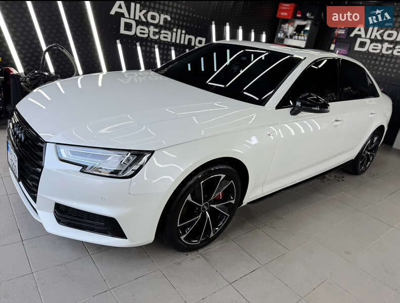 Седан Audi A4 2016 в Одессе
