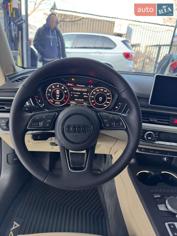 Седан Audi A4 2016 в Одессе