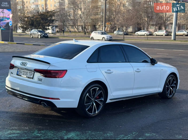 Седан Audi A4 2016 в Одессе