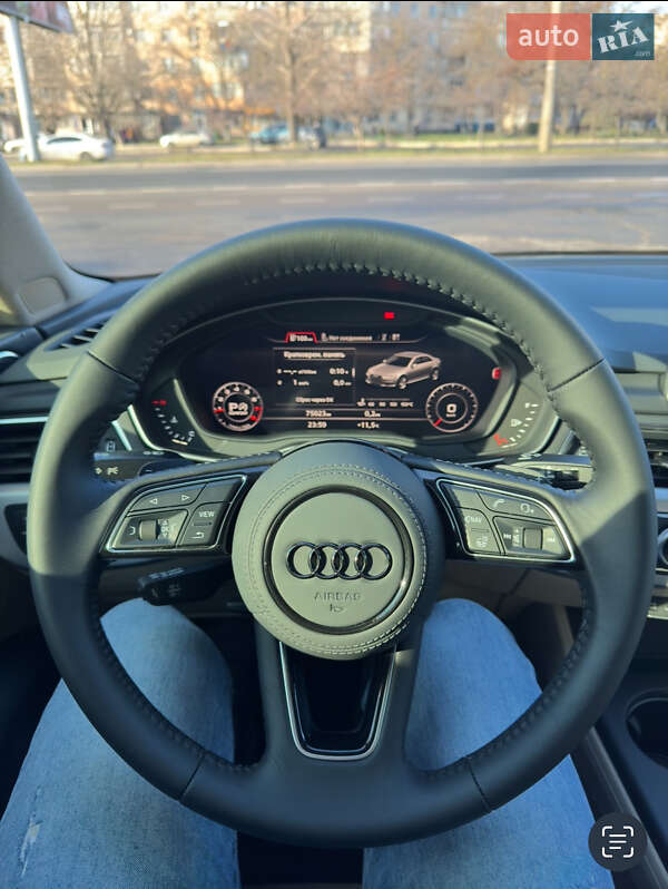 Седан Audi A4 2016 в Одессе