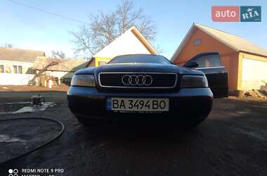 Седан Audi A4 1998 в 