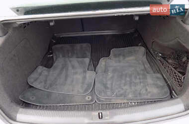 Седан Audi A4 2012 в 