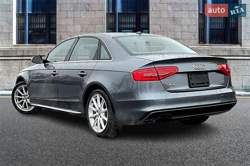 Седан Audi A4 2015 в Львове