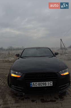 Седан Audi A4 2012 в Вишкові