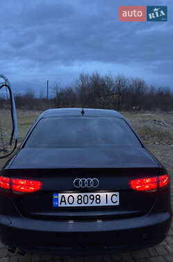 Седан Audi A4 2012 в Вишкові