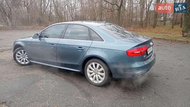 Седан Audi A4 2015 в Днепре