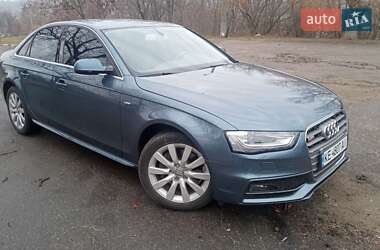 Седан Audi A4 2015 в Днепре