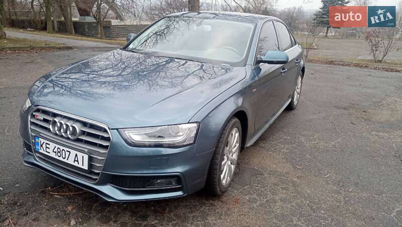Седан Audi A4 2015 в Днепре
