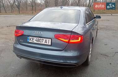 Седан Audi A4 2015 в Днепре