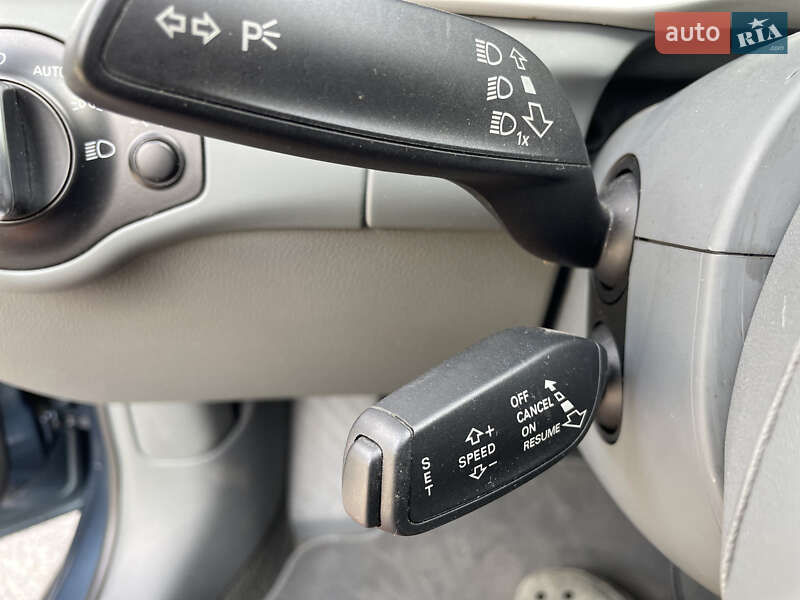 Седан Audi A4 2015 в Днепре