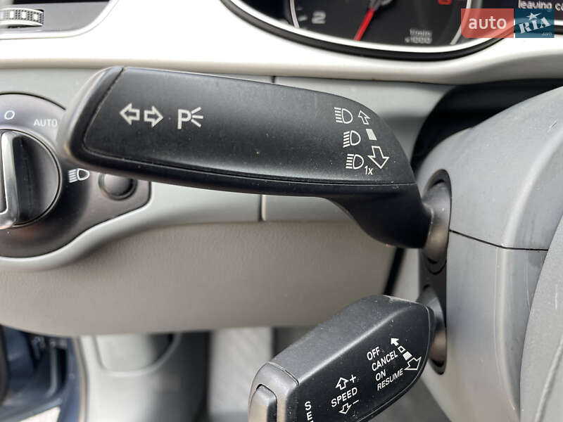 Седан Audi A4 2015 в Днепре