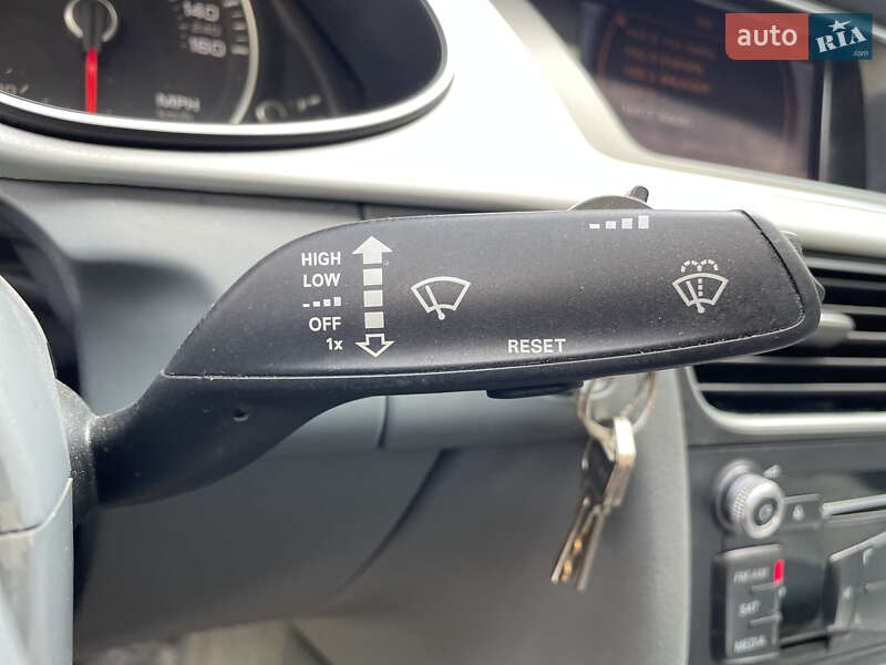 Седан Audi A4 2015 в Днепре