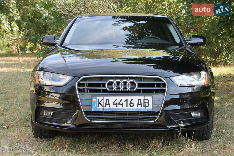 Седан Audi A4 2013 в Києві