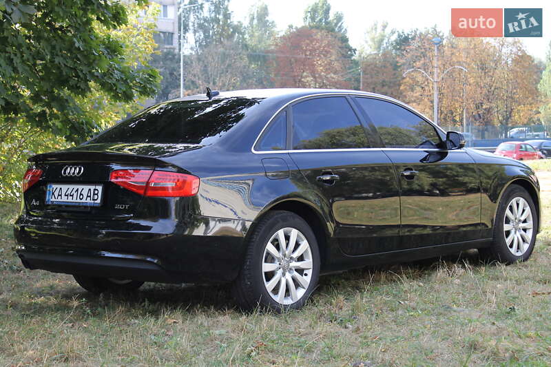 Седан Audi A4 2013 в Києві