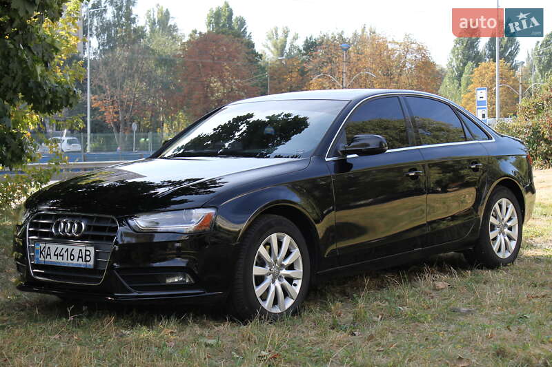 Седан Audi A4 2013 в Києві