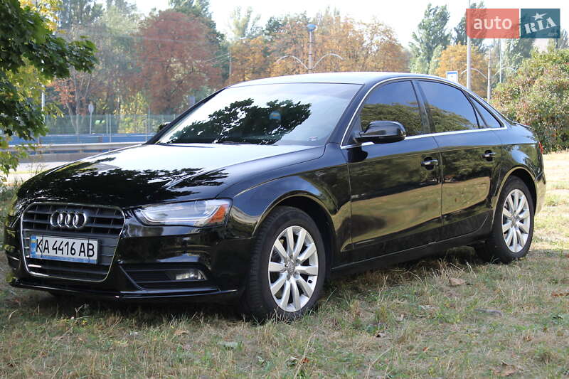 Седан Audi A4 2013 в Києві
