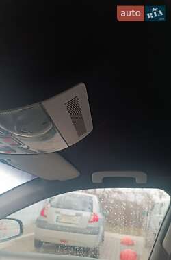 Седан Audi A4 2004 в 