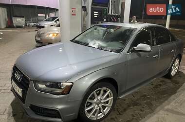 Седан Audi A4 2015 в 