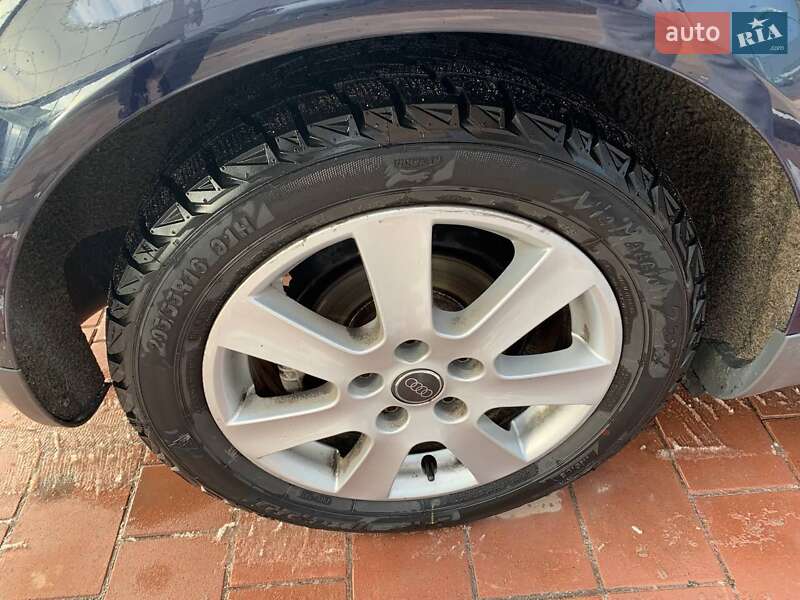 Седан Audi A4 2001 в Нетішині