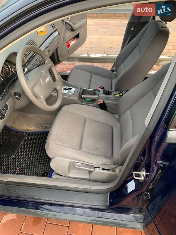 Седан Audi A4 2001 в Нетішині