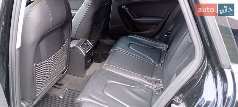 Седан Audi A4 2010 в Котельве