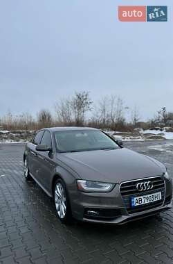 Седан Audi A4 2014 в Львові